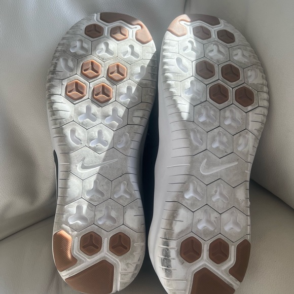 Nike Running Shoes - Picture 4 of 4